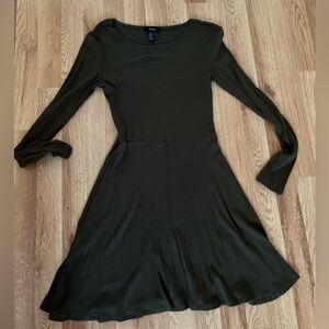 FOREVER21 LONG SLEEVE DRESS SIZE S